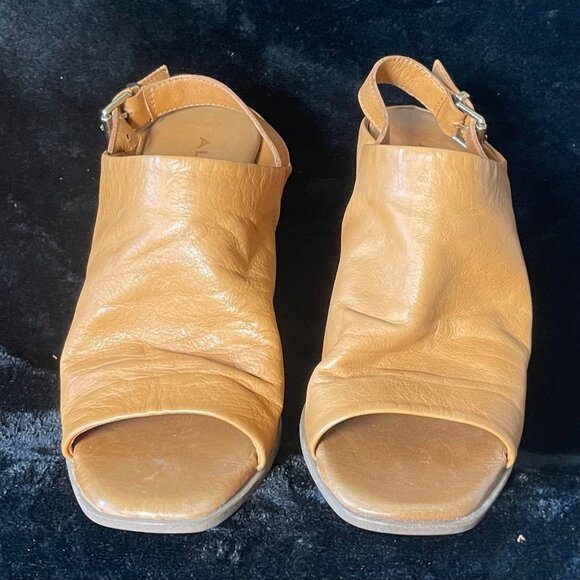 Aldo Camel Leather Heeled Sandals Women’s Size 6.5 Peep Toe Slingback Block Heel - Picture 2 of 8